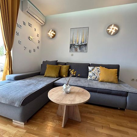 Seayou Apartment Baška Voda Esterno foto